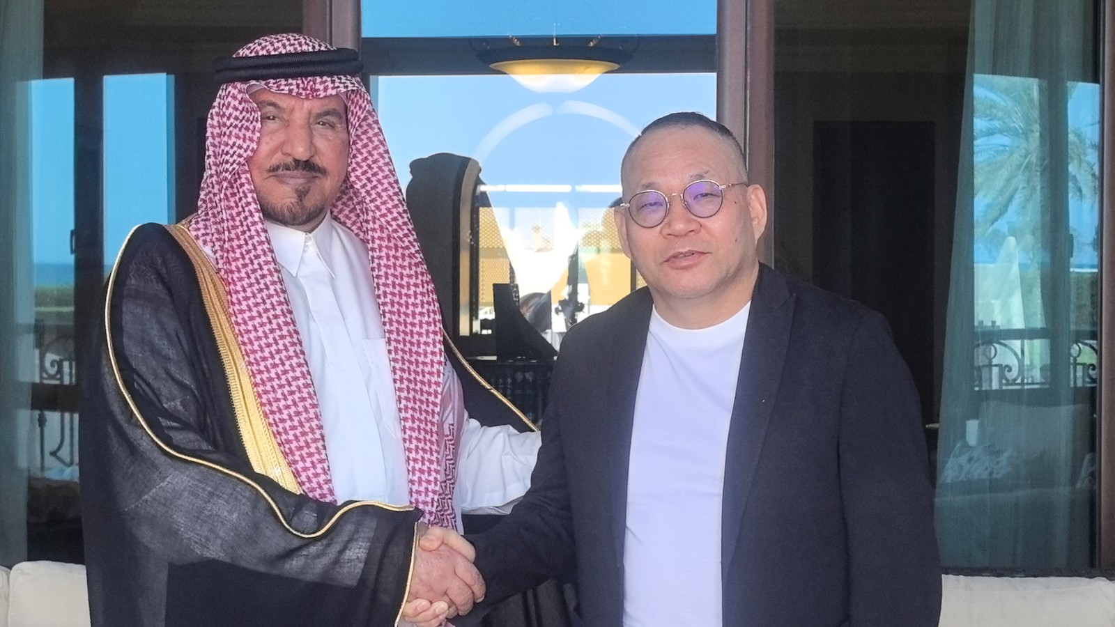 Al Suwaiket Trading & Contracting 公司的董事長Mubarak A. Alsuwaiket.jpg